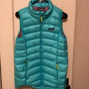 NWOT Patagonia down vest